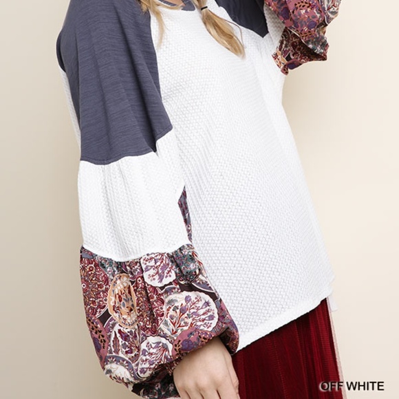 Puff Sleeve Waffle Knit Top - Picture 2 of 8